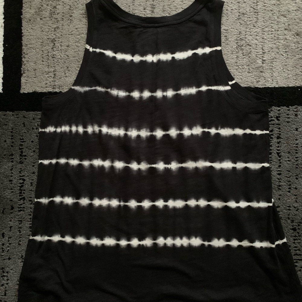 Time and Tru Black and White Tie Dye Sleeveless Striped Tank Top Sz L